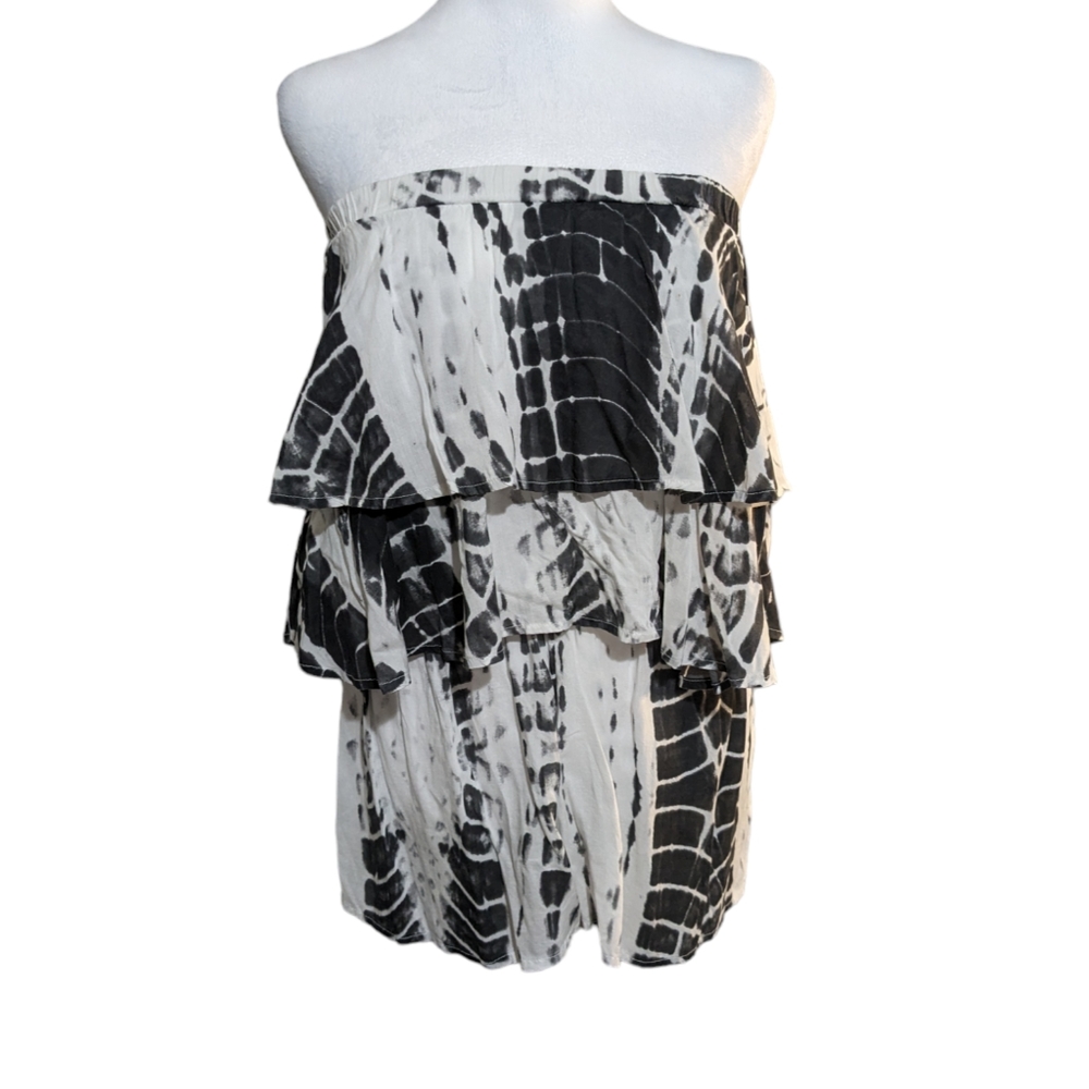 Elan Romper strapless size small color white and black 100% Rayon